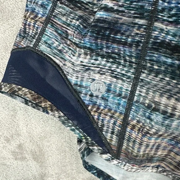 Lululemon Hotty Hot Short Size 4 Tall Digital Oasis W7AUIT - Picture 4 of 7